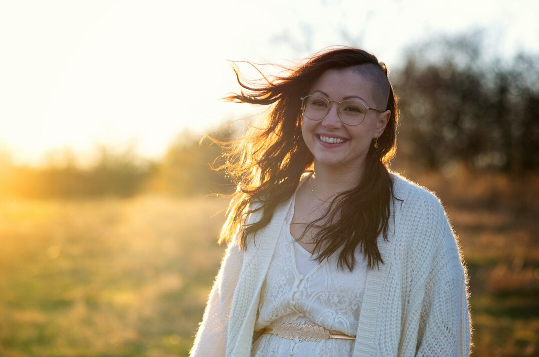 Portrait of a smiling woman
